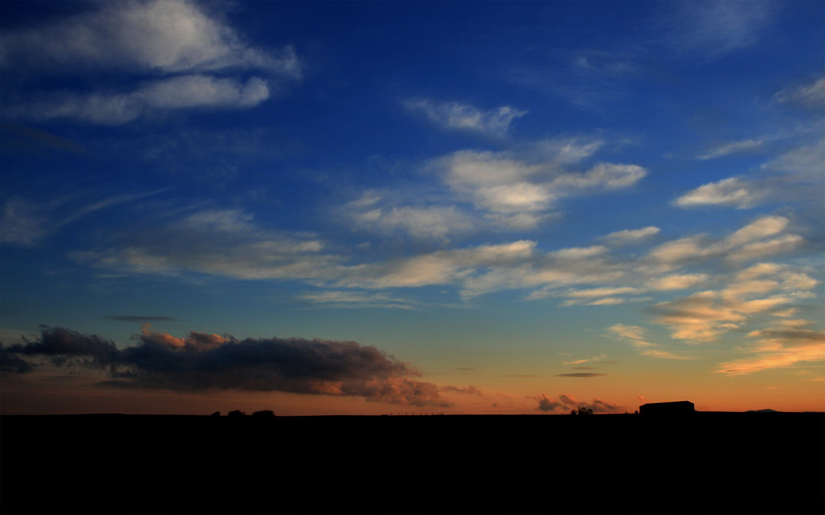 爱游戏平台-女子英格兰队挑战传统力量，英国女王英格兰队